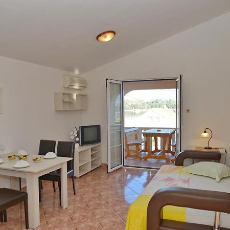 Apartments And Studios Jokic Tivat Zimmer foto