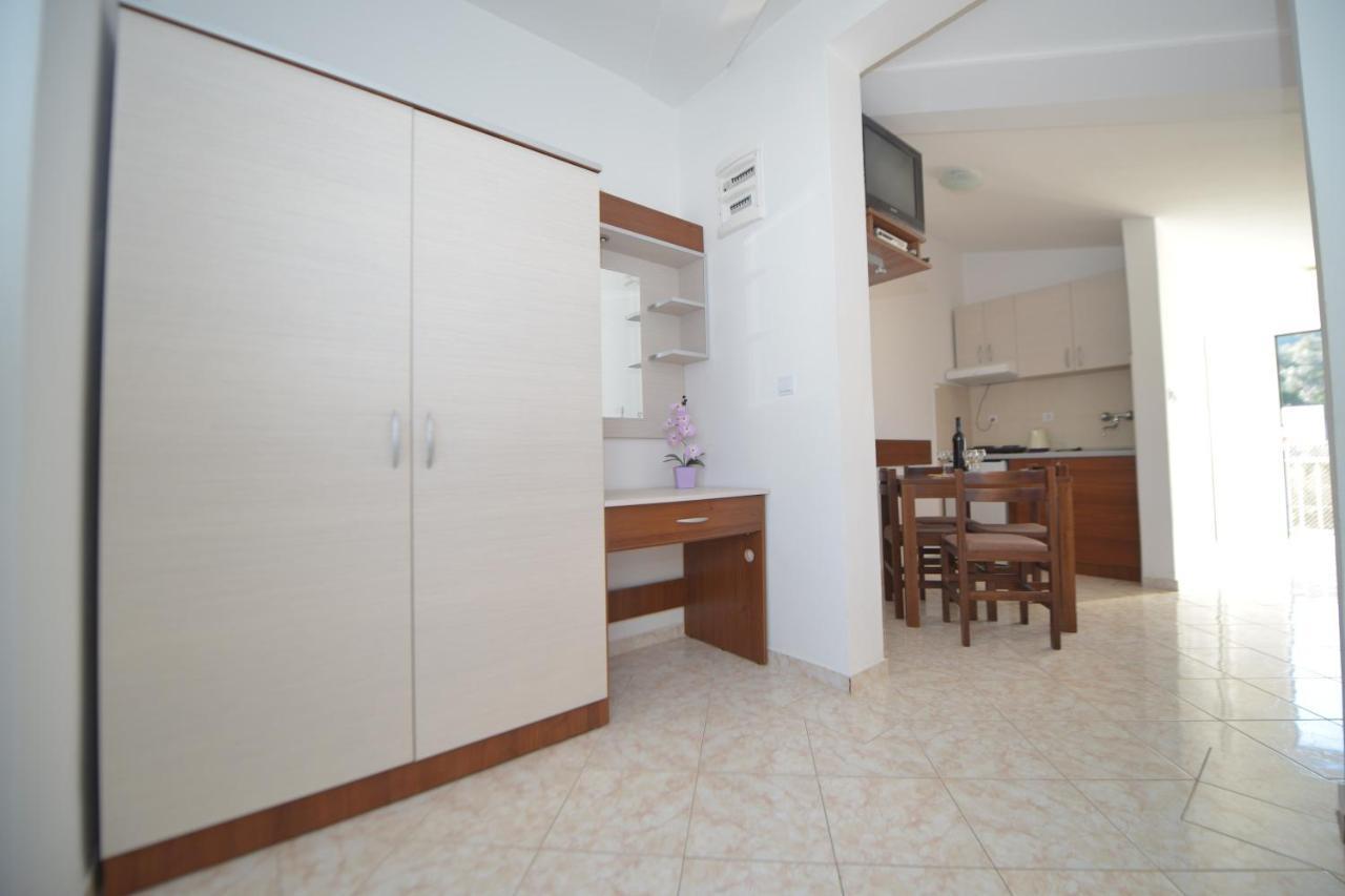 Apartments And Studios Jokic Tivat Zimmer foto