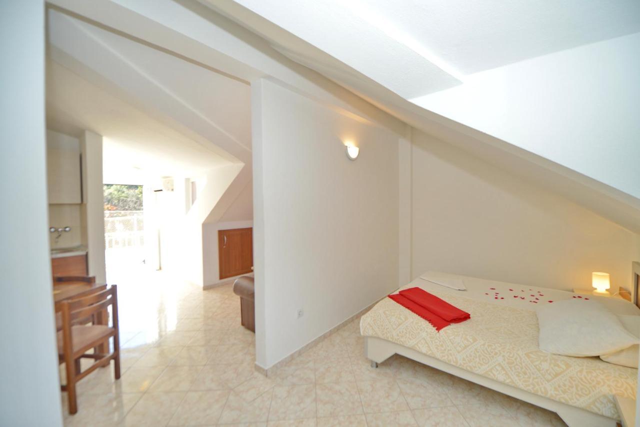 Apartments And Studios Jokic Tivat Zimmer foto